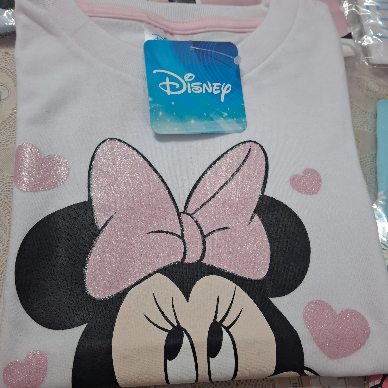 Remera Minnie Corazones - Imagen 2