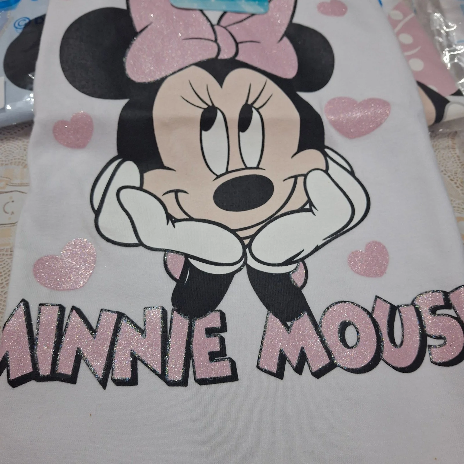 Remera Minnie Corazones - Imagen 3